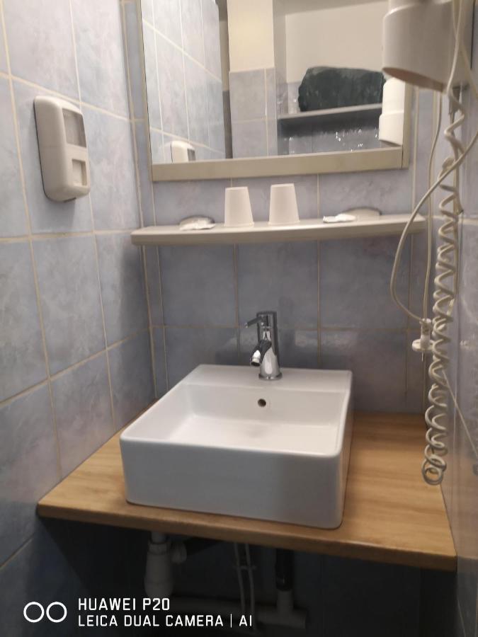 Hotel Le Memphis Poitiers Zewnętrze zdjęcie