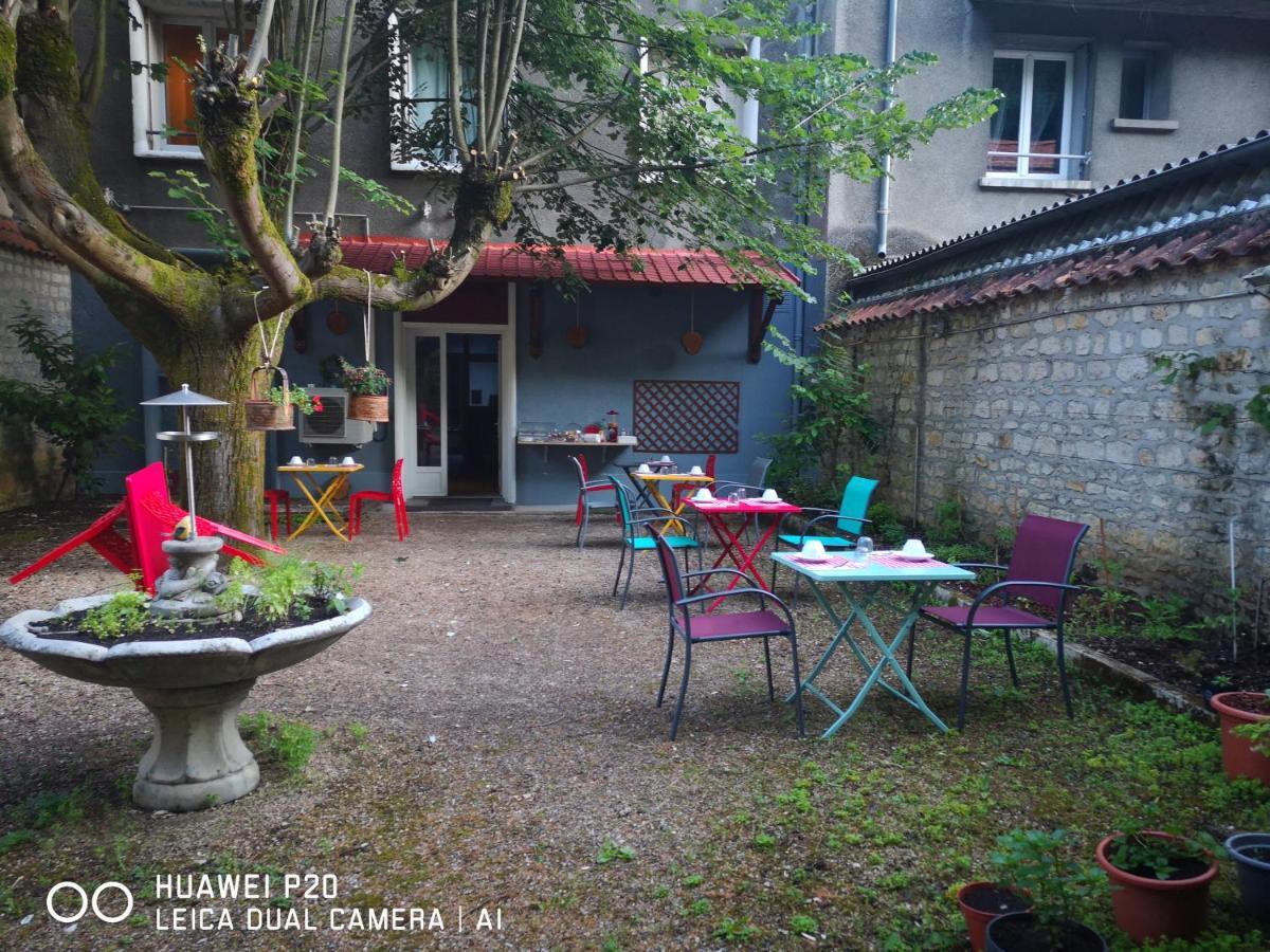 Hotel Le Memphis Poitiers Zewnętrze zdjęcie